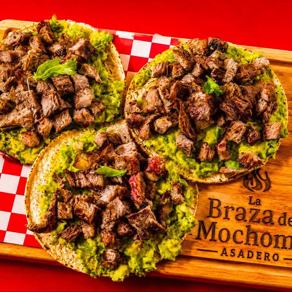 Tostada de Asada