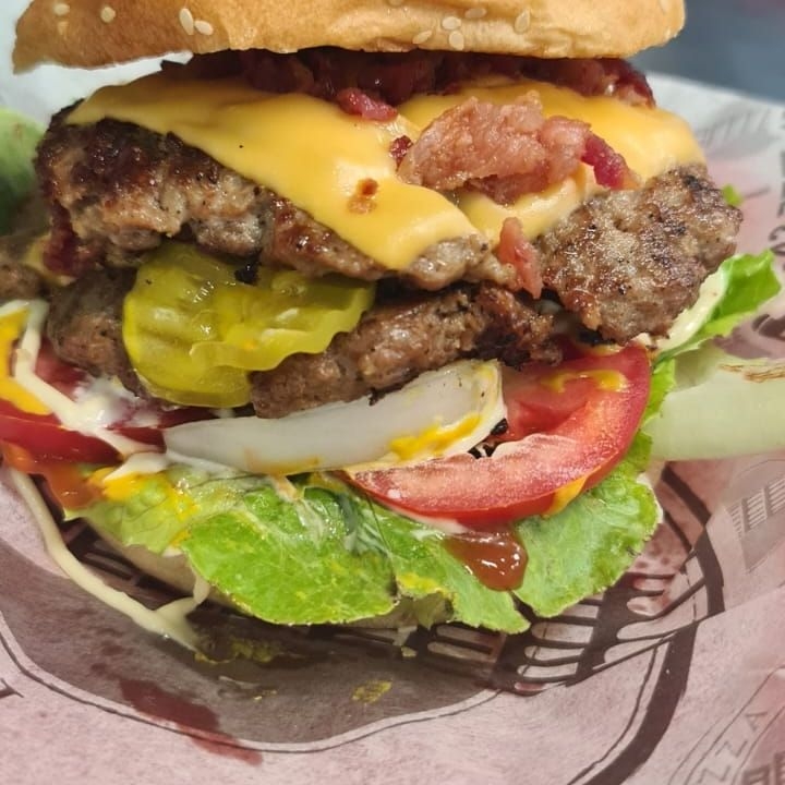 Hamburguesa Doble Carne y Queso Tocino