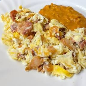 Huevo con Tocino