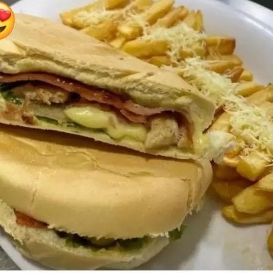 2X1 SANDWICH CUBANO + PAPAS FRANCESAS