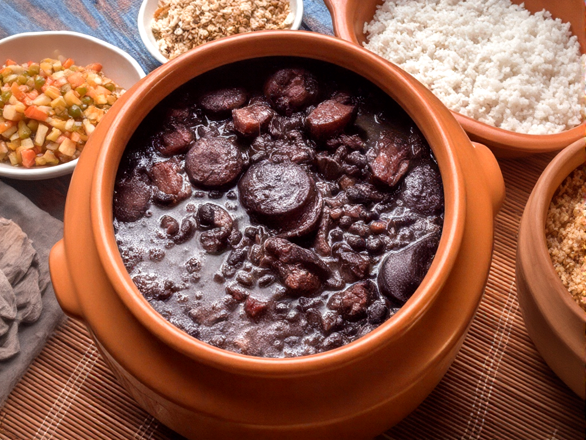 Soparia Do Chef (feijoada E Dobradinha)