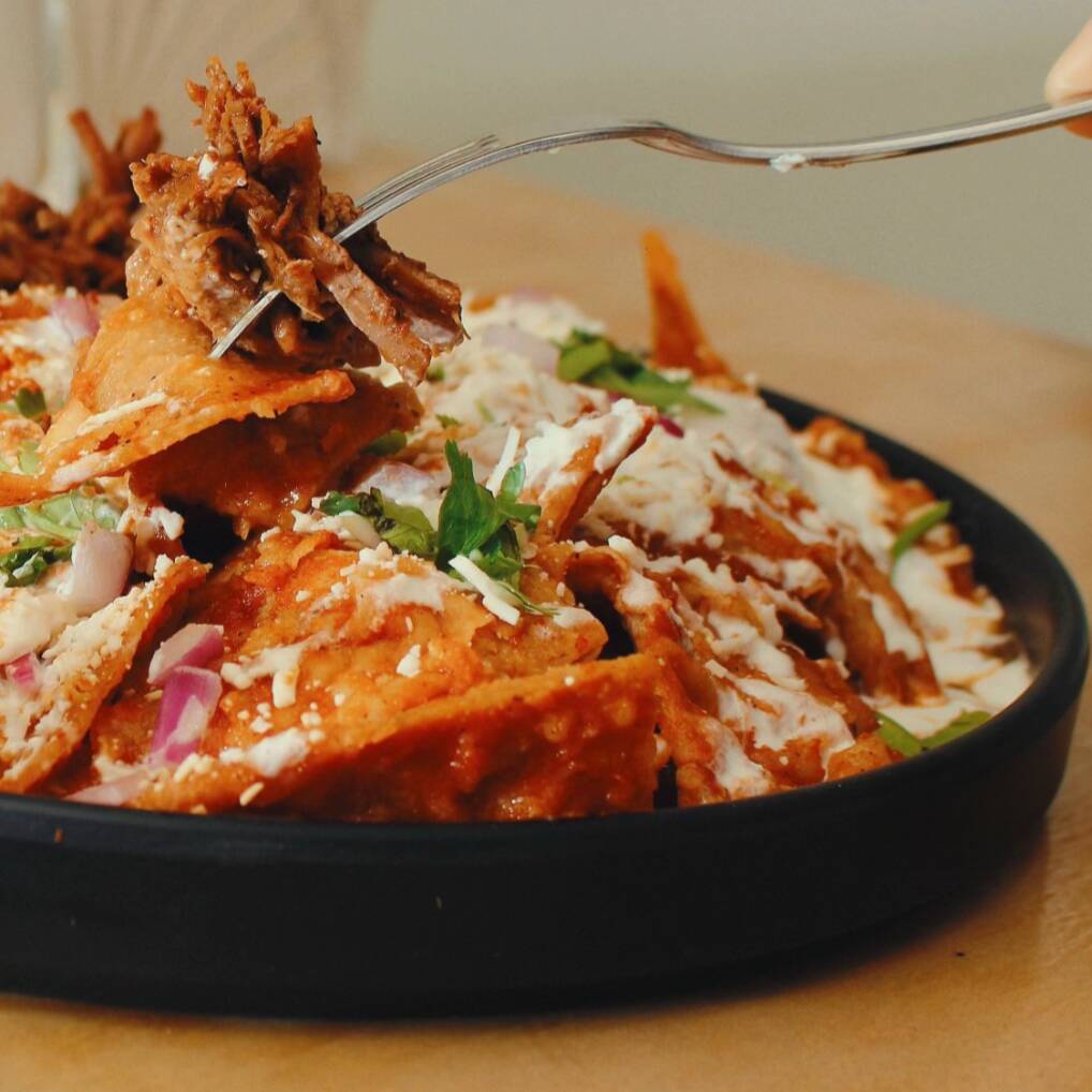 Chilaquiles de Birria + Frojles