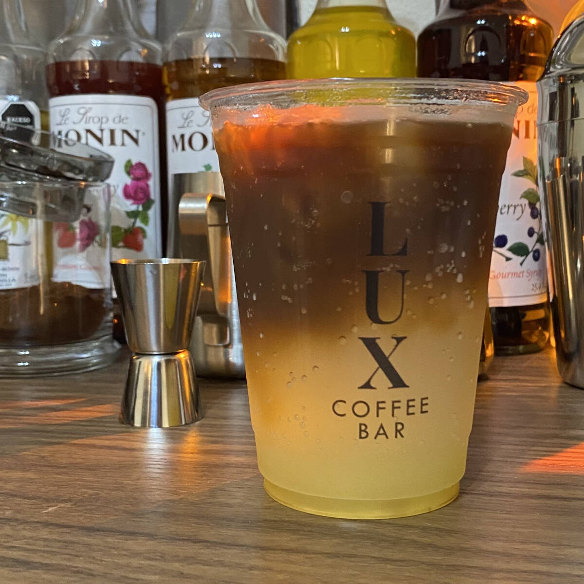 COFFEE TONIC DE PIÑA YUZU