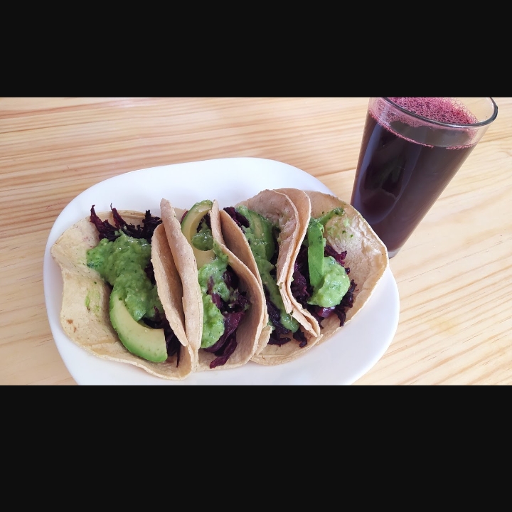 3 Tacos con Agua