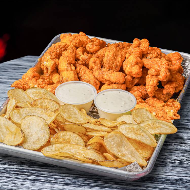 Boneless kg + Papas chips