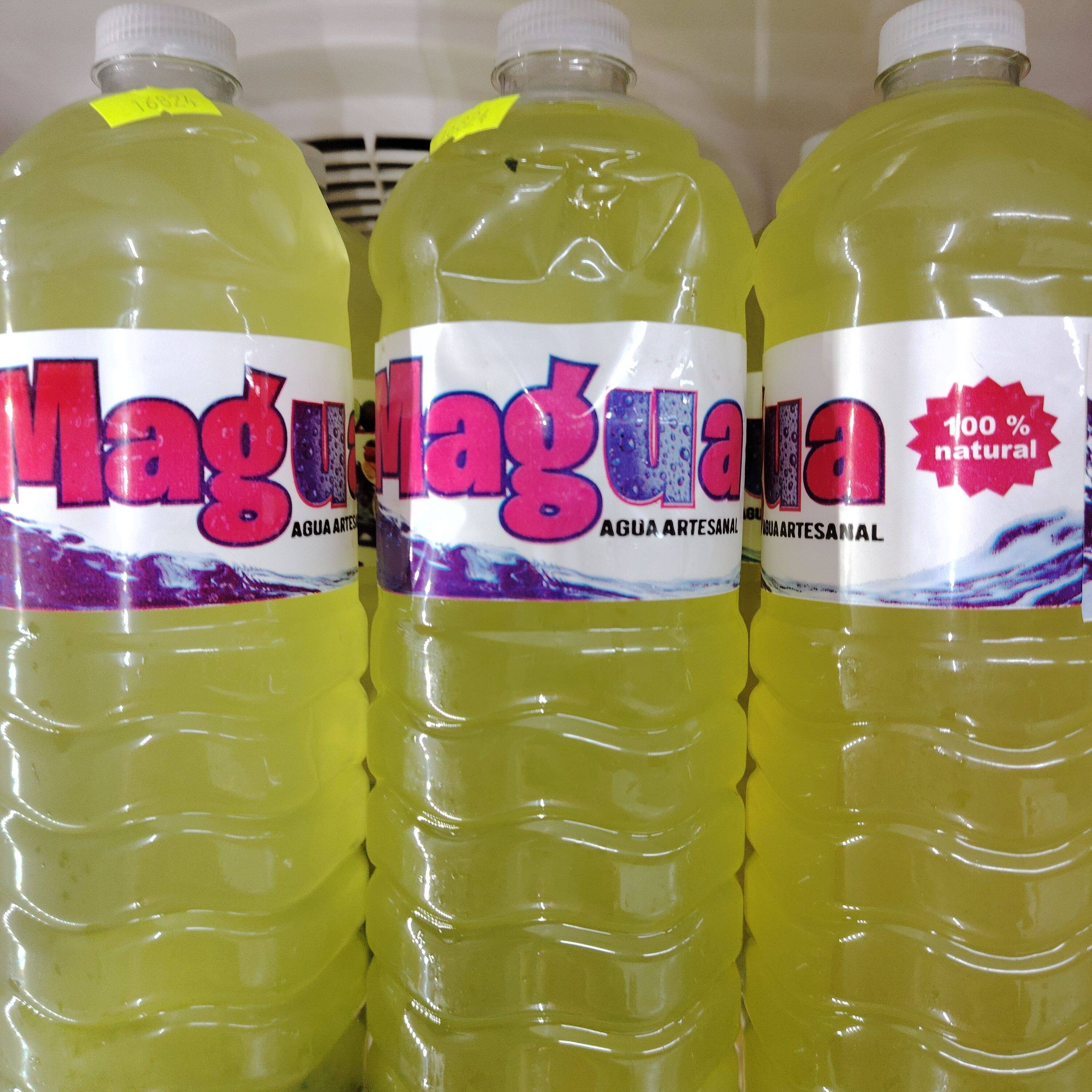 AGUA DE SABORES
