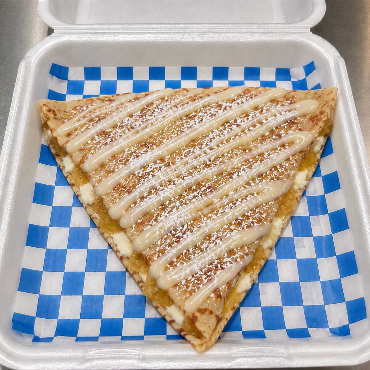Crepa Philadelphia y Mermelada de Piña