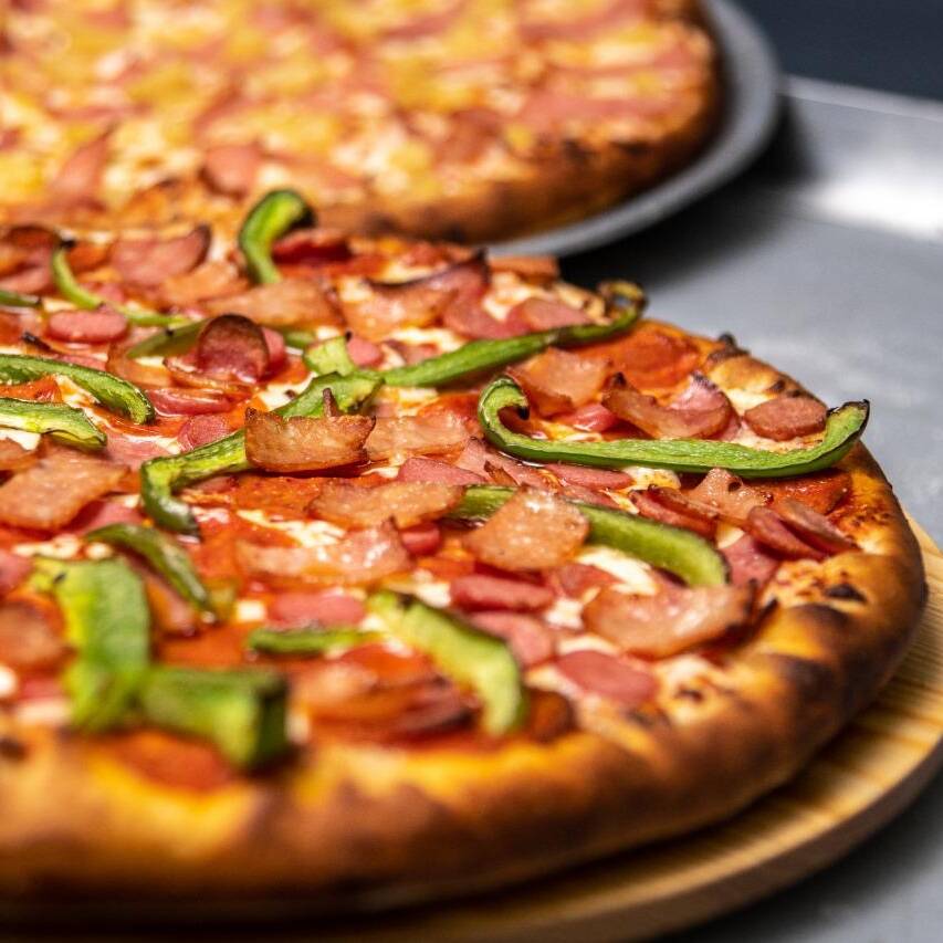 Pizza Romana (Tamaño Familiar).