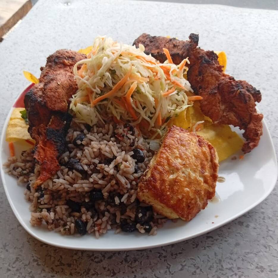 Carne Asada con Pinto y Queso Frito