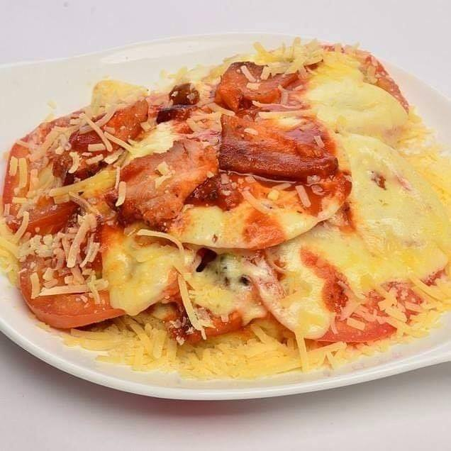 Combo NAPOLITANA + Jugo del Dia + Postre