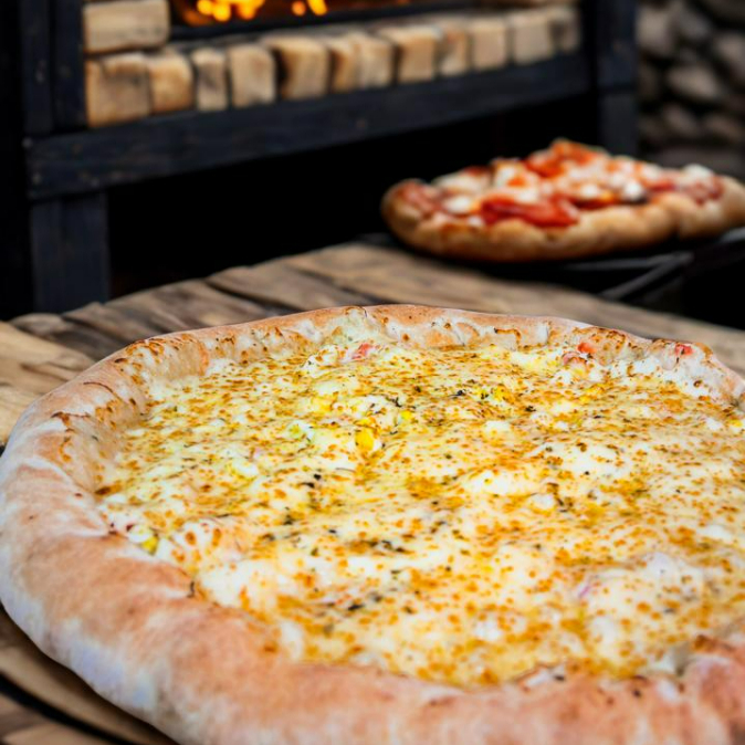 MUSSARELA E AZEITONAS