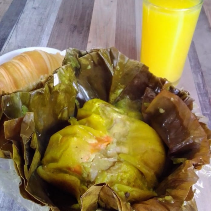 Combo Tamal + Jugo Naranja