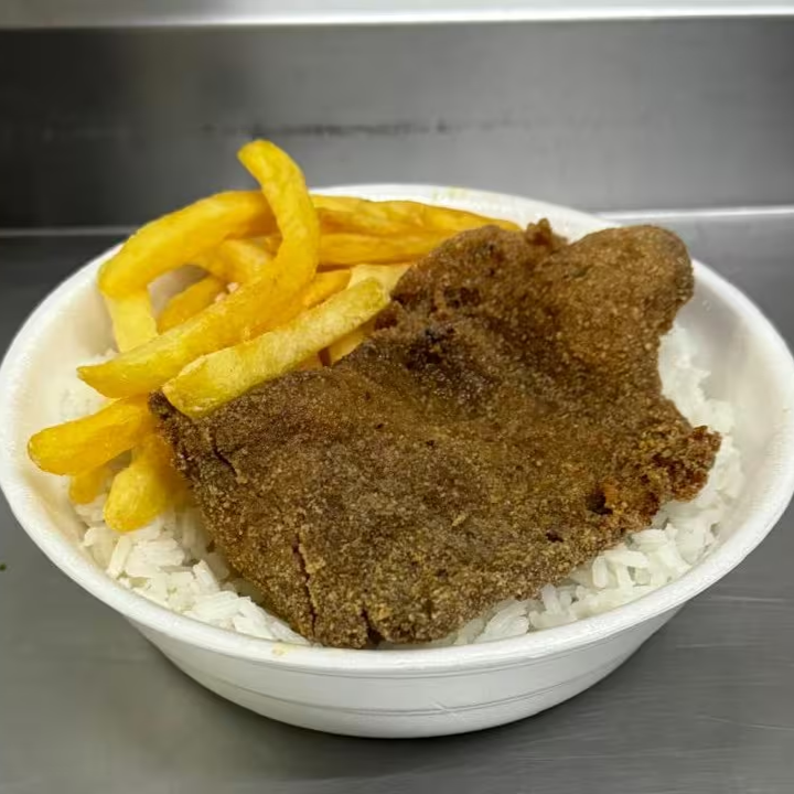 Arroz, Feijão, Bife a milanesa, Batata Frita