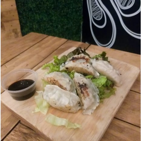 Gyozas en Cama de Verdes