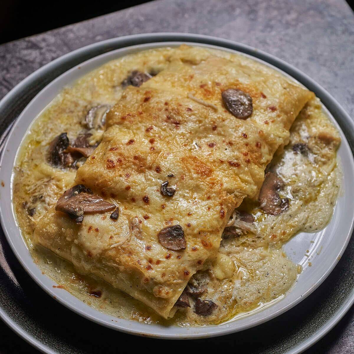 Canneloni Pollo Champiñón