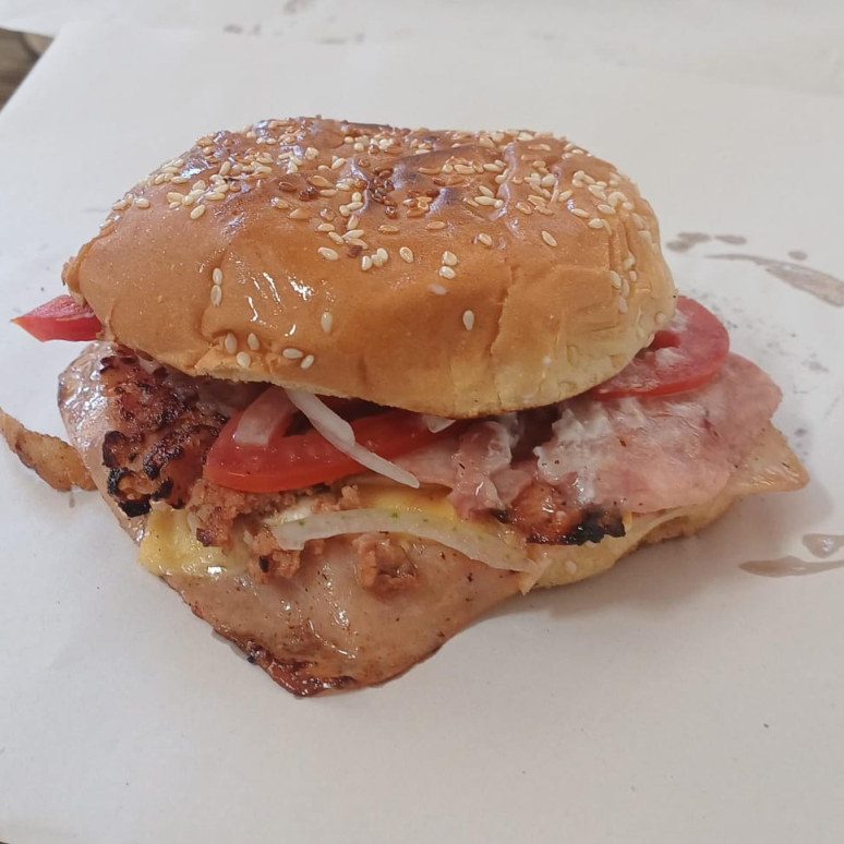 HAMBURGUESA ESPECIAL