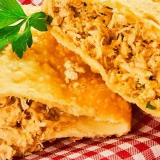 Delicioso pastel de frango cremoso