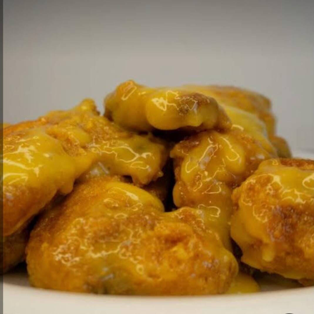 POLLO ESTILO KENTUCKY EN ADEREZO MIEL MOSTAZA