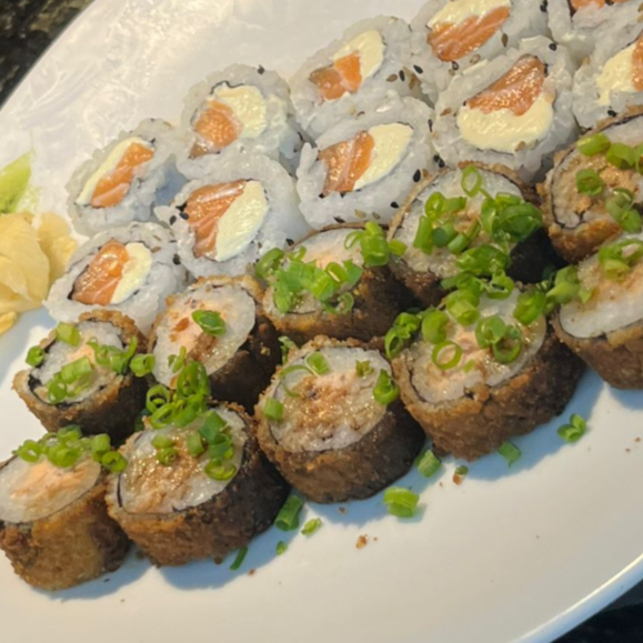 10 uramaki filadelfia+10 hot filadelfia+coca lata