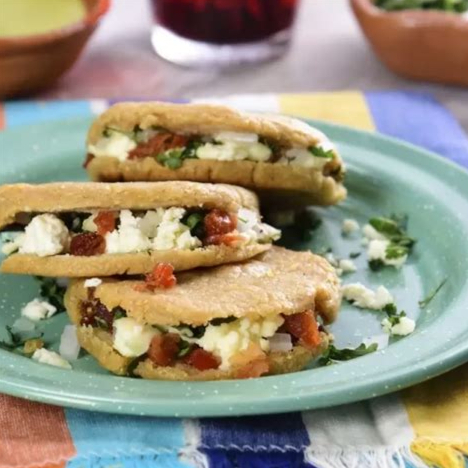 Gordita de Chicharrón Prensado