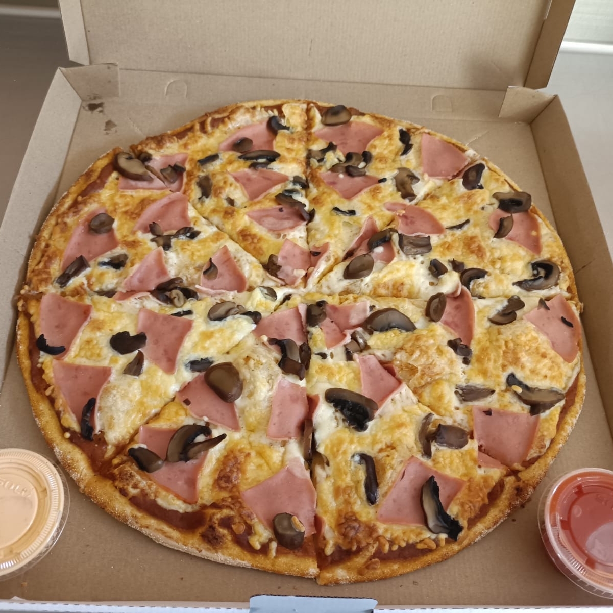 Pizza Chica California