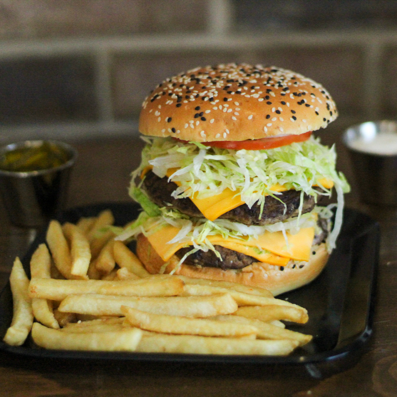 Hamburguesa Doble con Papas