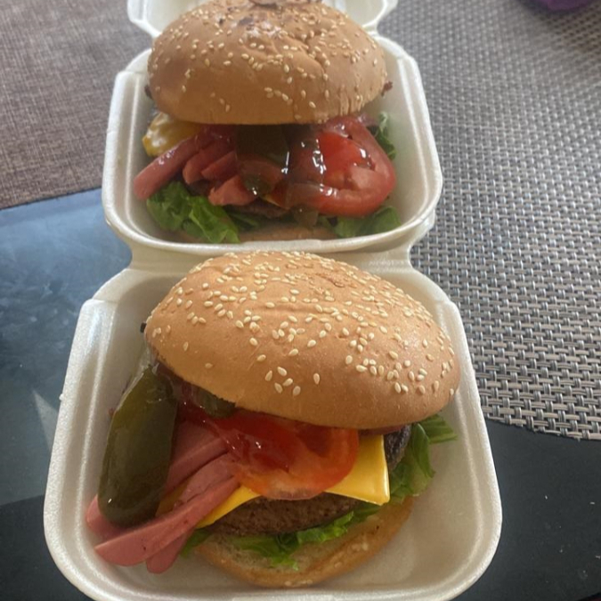 WOODY BURGER