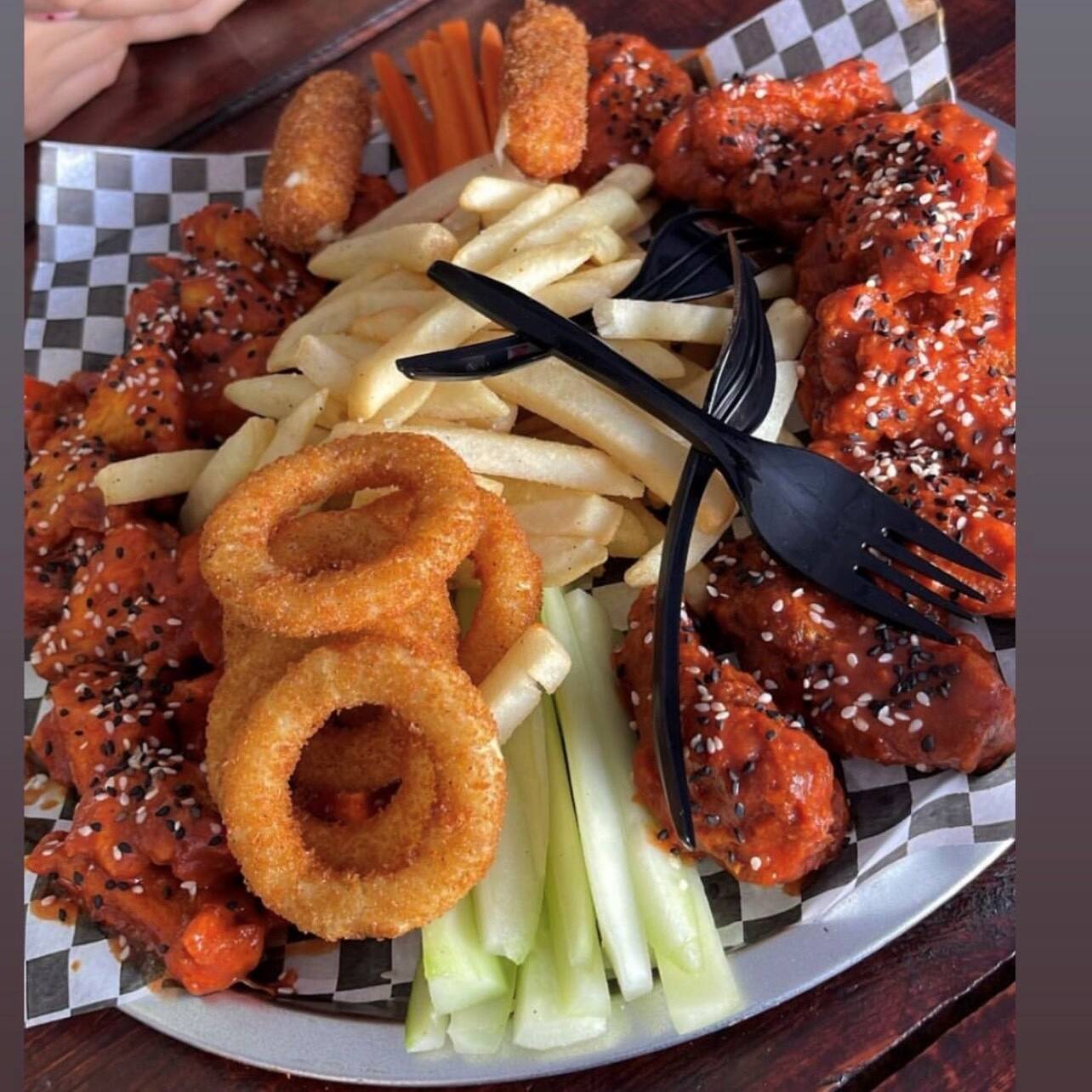 COMBO#3 BONELESS CON PAPAS GAJO