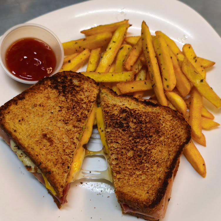 Queso Y Jamón Sandwich