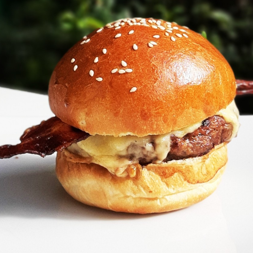 Tocinetaburger Res