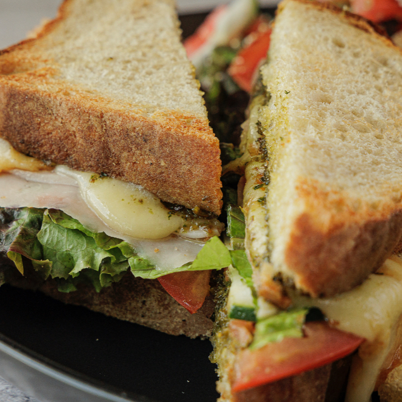 Sándwich de pesto