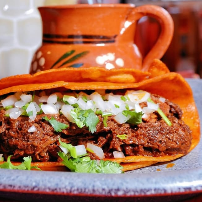 Taco de Birria De Chivo