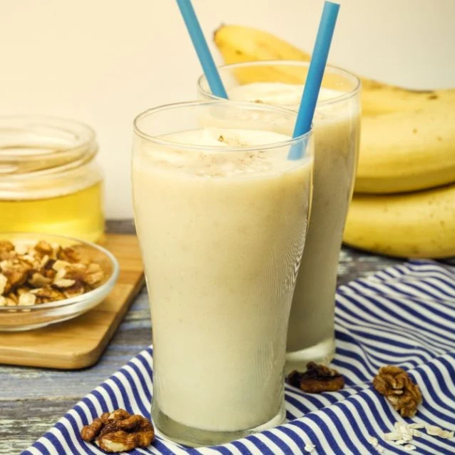 SMOOTHIE PLATANO Y NUEZ