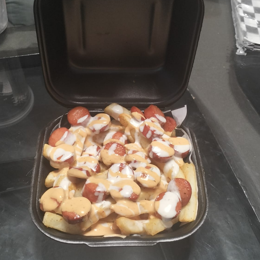 SALCHIPAPAS CHICAS