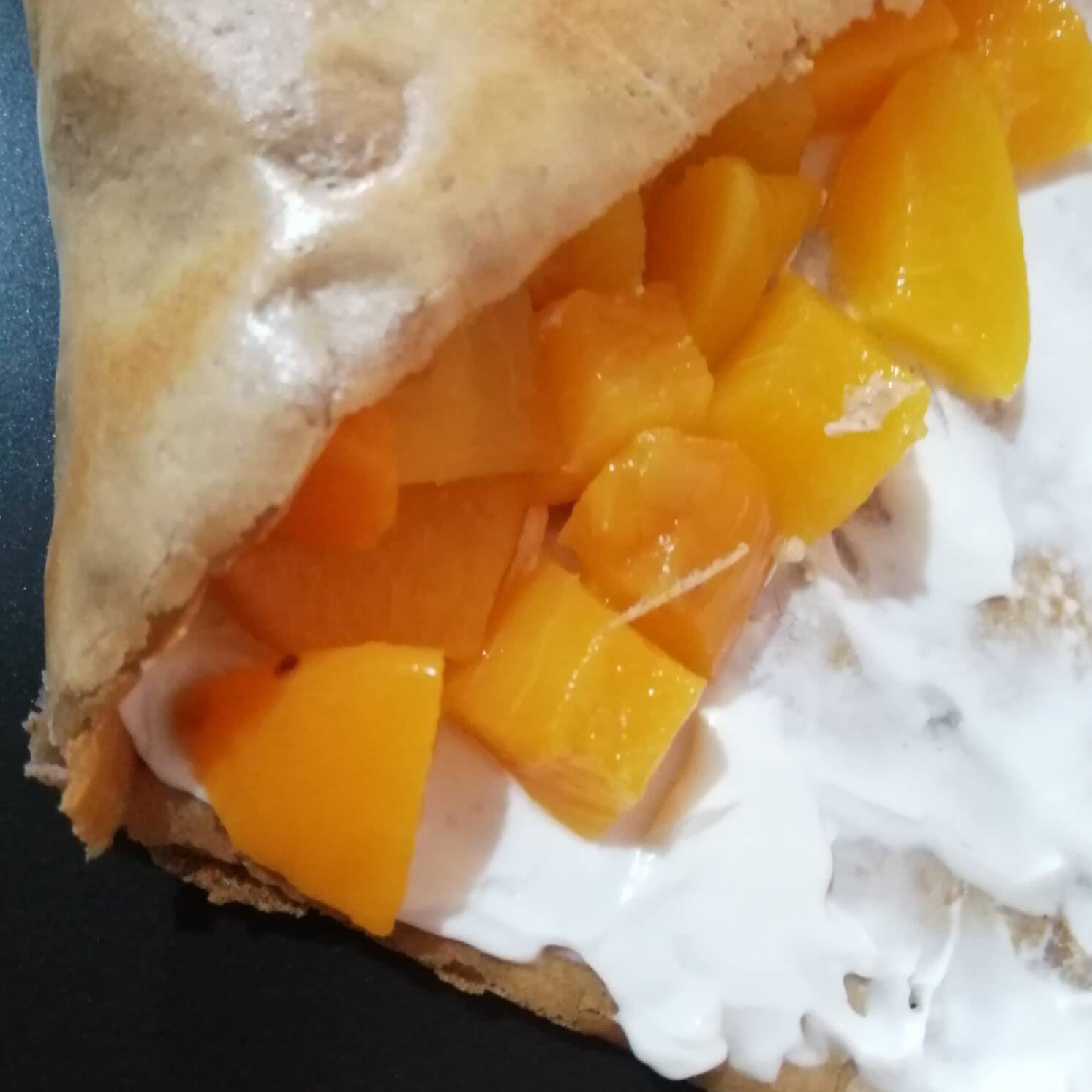 Crepa de Duraznos en Almíbar
