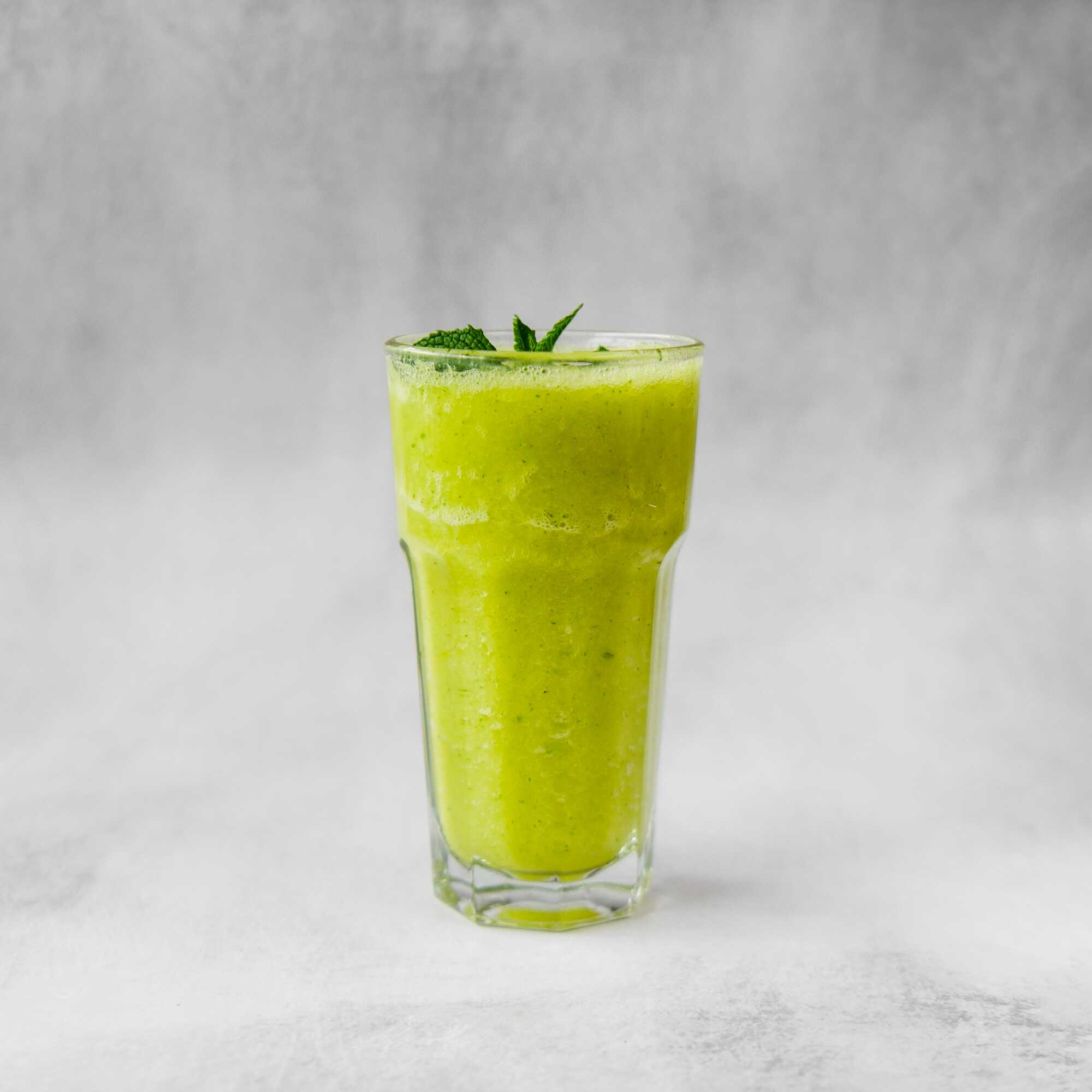 Jugo Piña, Jengibre y Hierbabuena (340 ml)