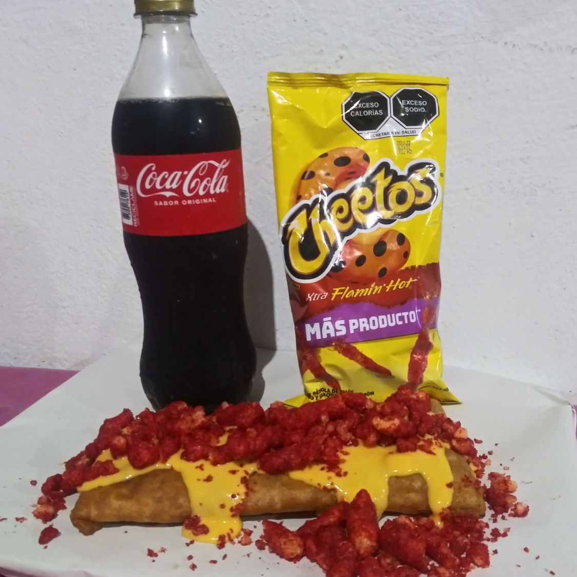Burrito Flamin Hot + Coca Cola 600 Ml