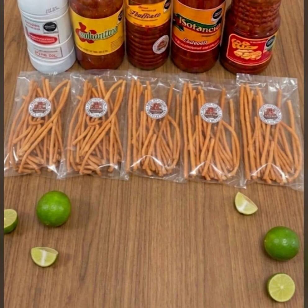 Churros Duros con Limon Sal y Salsa
