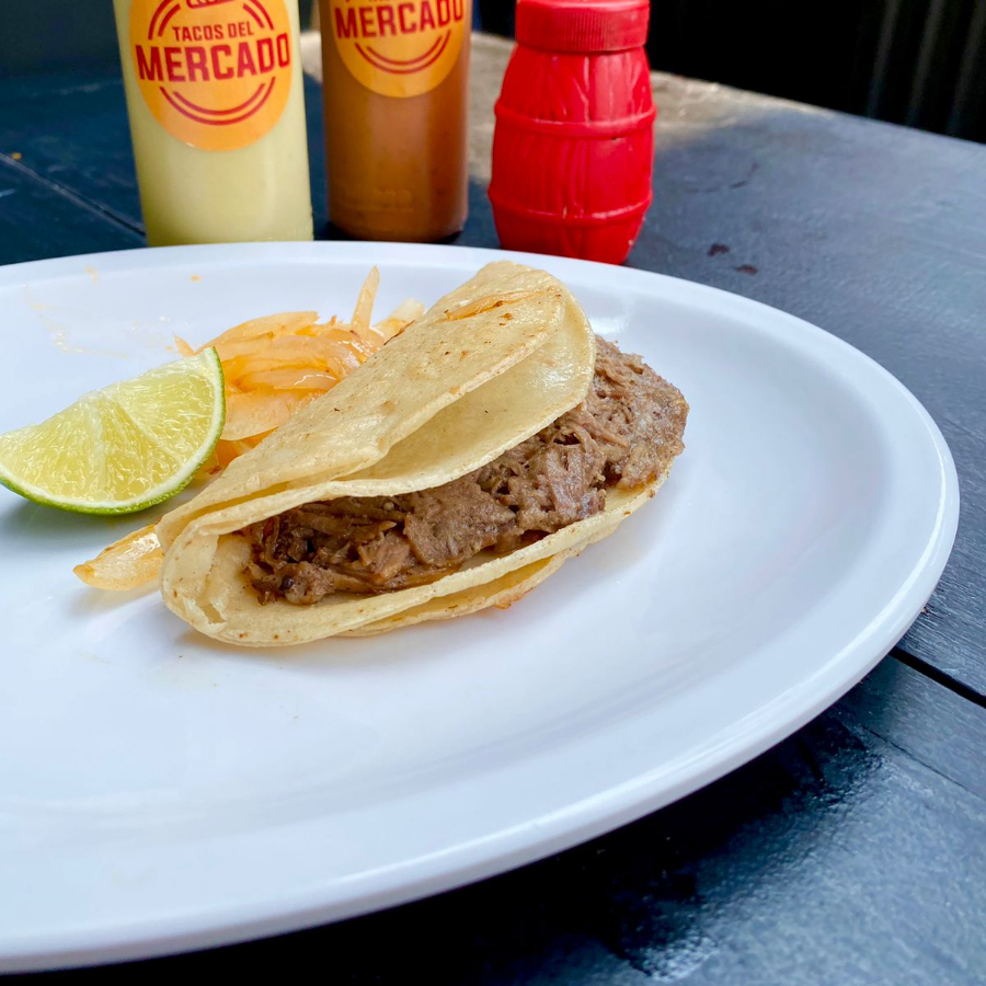 Taco Dorado de Barbacoa