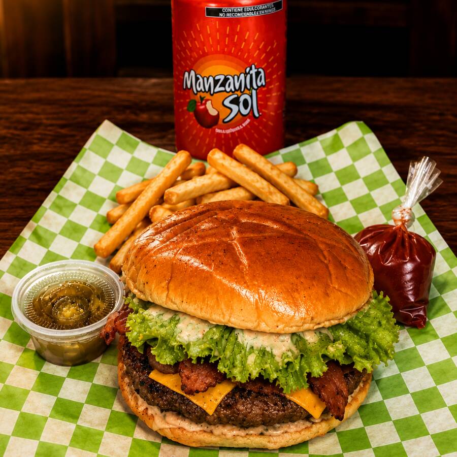Hamburguesa Sencilla + Papas + Refresco