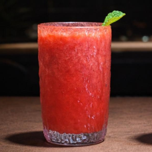 Feito da fruta, bem encorpado e gelado. *Imagem ilustrativa. Enviamos em embalagem descartável.