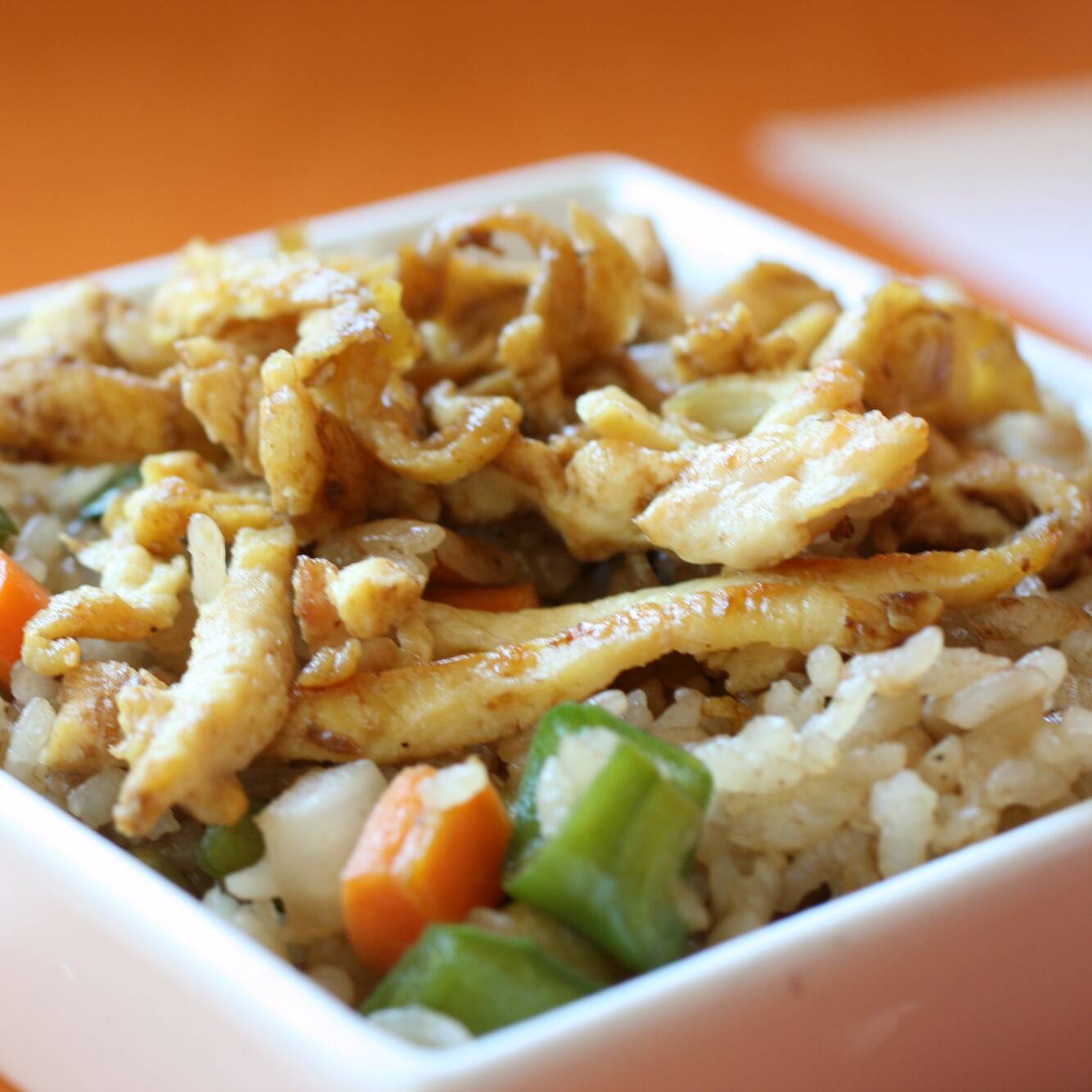 Yakimeshi con Pollo