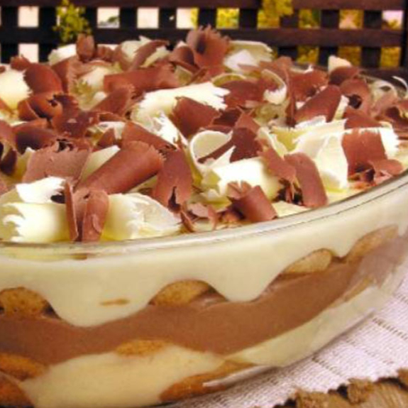 serve de 4 a 5 pessoas