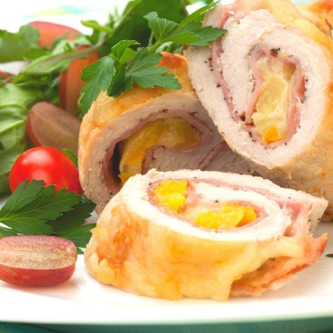 PECHUGA RELLENA ASADA + ENSALADA + PAPAS