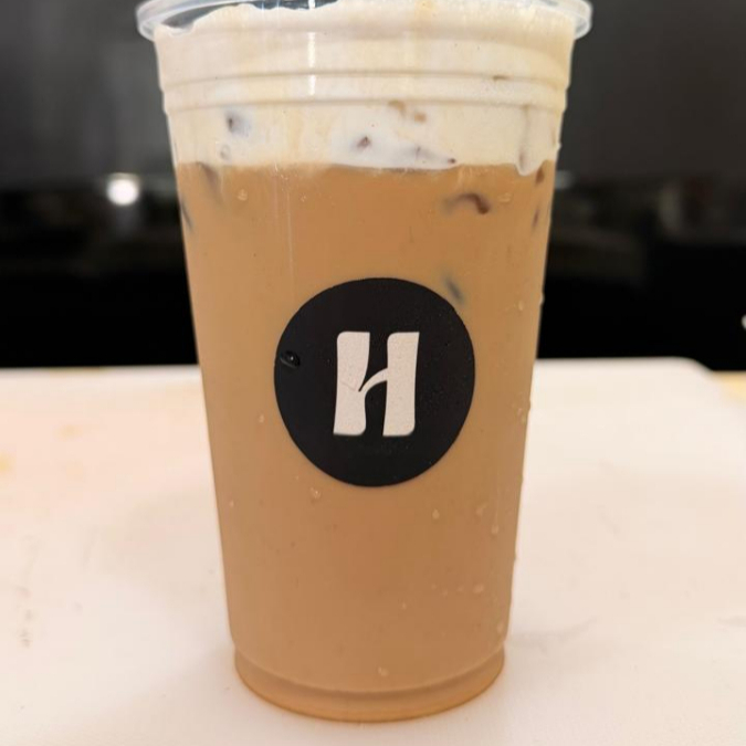 LATTE helado a las rocas 24 oz + cold foam