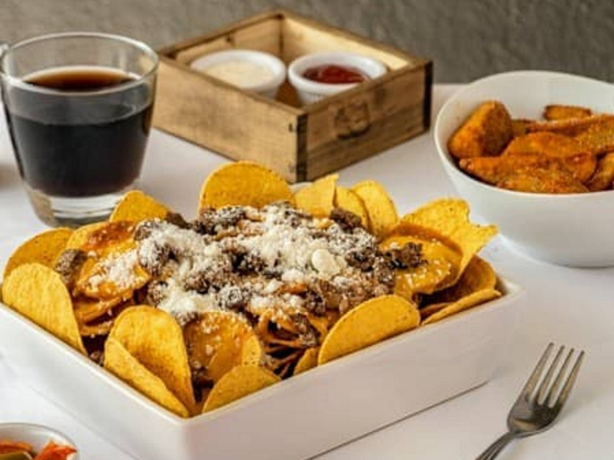 Nachos con Adobada (2 Personas)