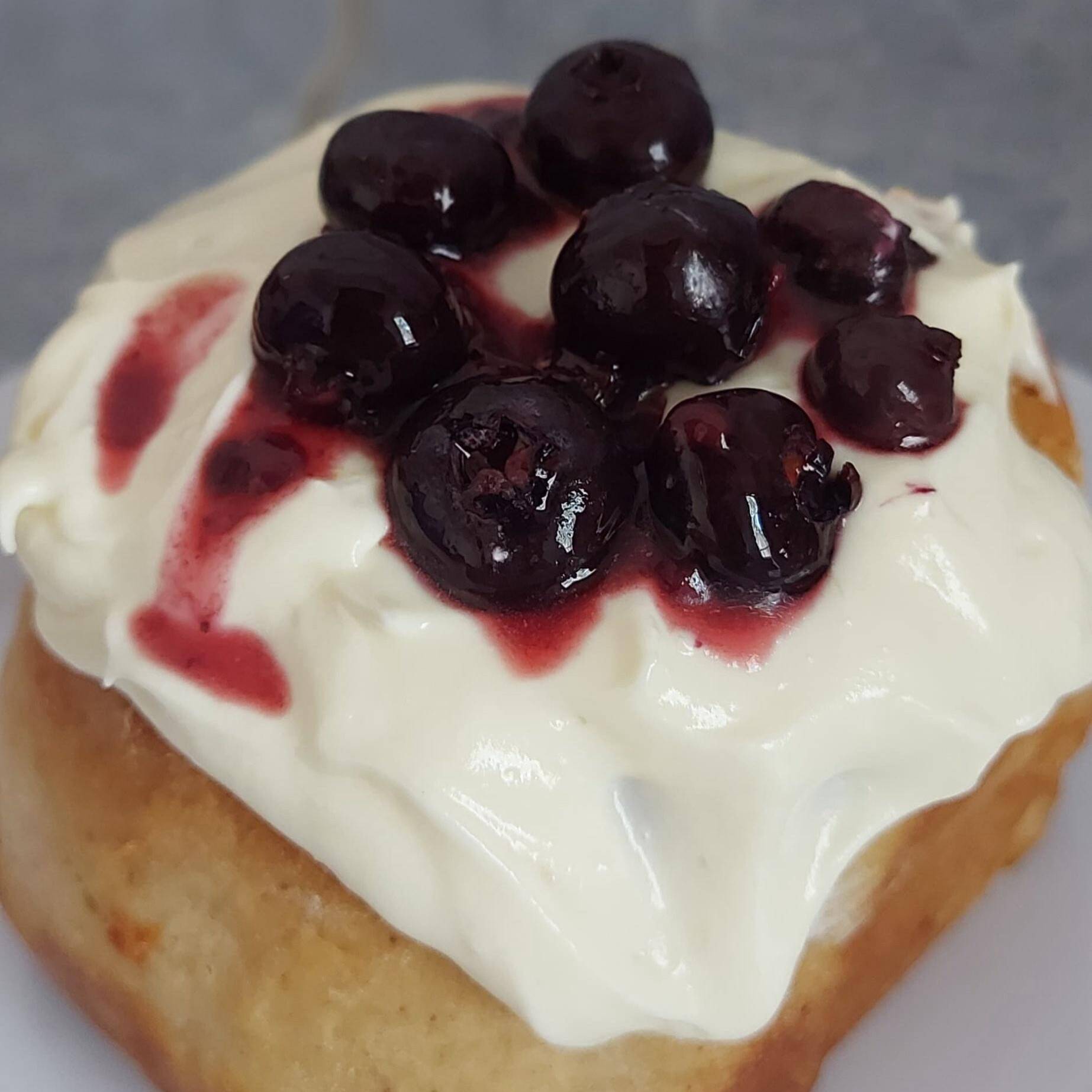 ROL CON FRUTOS ROJOS