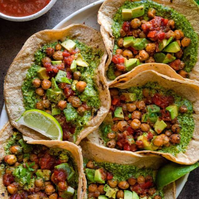 Taco de Pesto con Garbanzo