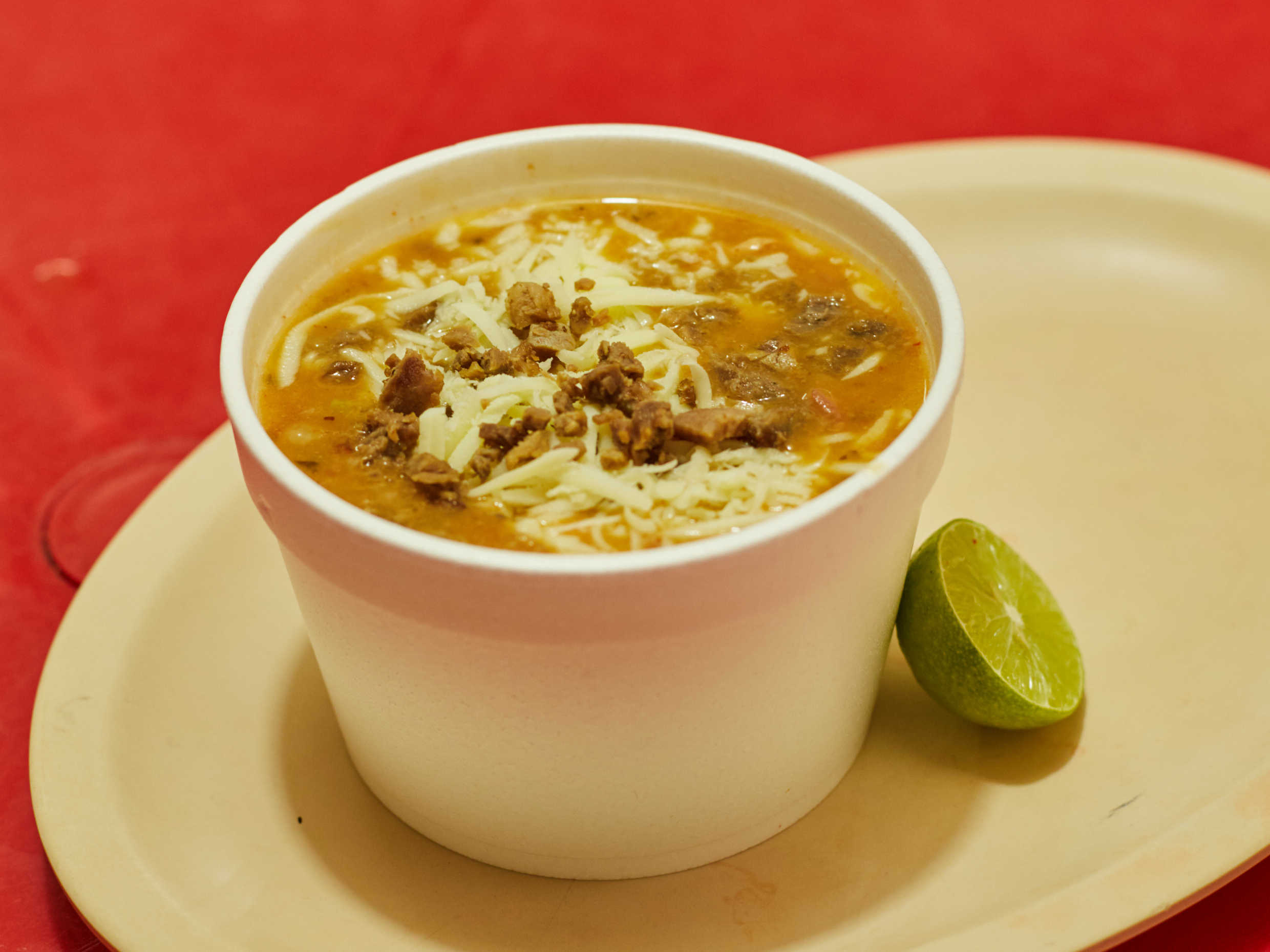Frijoles Medio Litro con Bistec