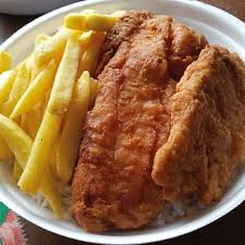 File de peixe, Arroz, Tropeiro, Fritas, Salada